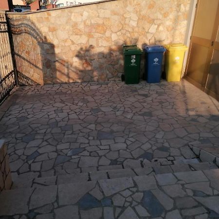 Apartment A & N With Free Private Parking PUY 외부 사진